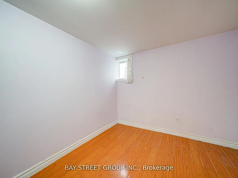 5 Lockdare St #BASEMENT — Photo 10
