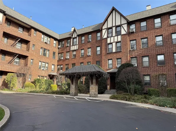 246 Bronxville Road #J3, Bronxville, NY 10708