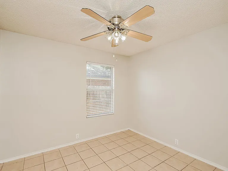 8528 Gatlinburg Dr — Photo 11