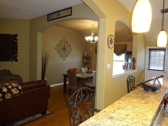 5th image of 13118 Chatfield Manor Ln