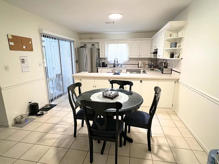 7382 SE Jamestown Ter — Photo 5