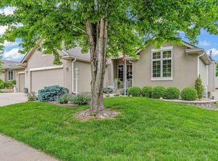 2418 SW Queens Way, Topeka, KS 66614