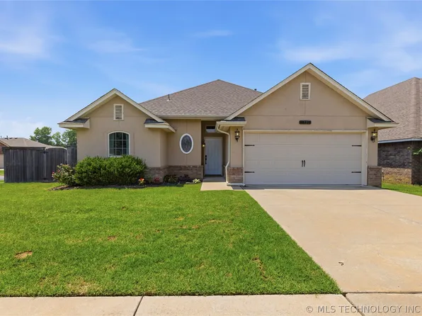 10714 Masters Cir, Jenks, OK 74037