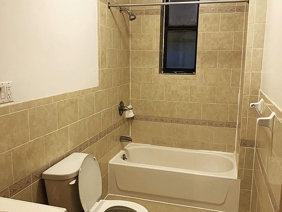 4th image of 638 W 160th St #E3