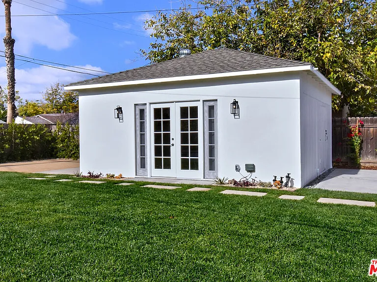 6167 Costello Ave — Photo 48