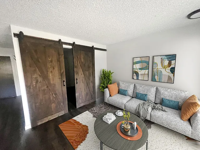1140 S Colorado Ave — Photo 28