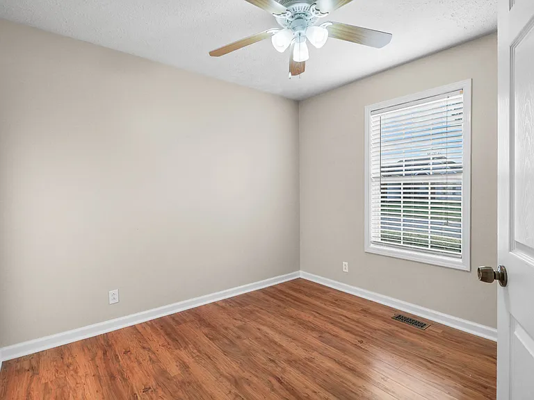 1633 Cedar Springs Cir — Photo 7
