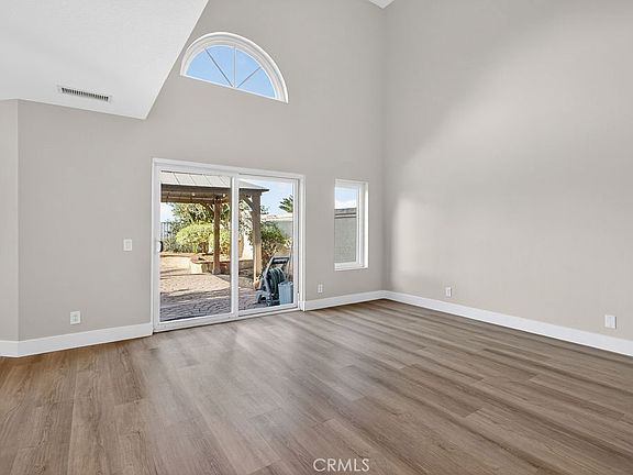4th image of 783 S Ruby Ln