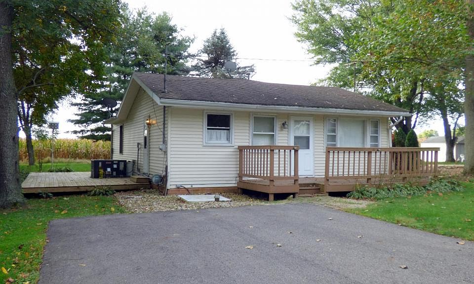 1st image of 43063 Eagle Lake Dr