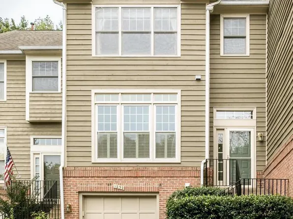 1232 Weatherstone Ct, Reston, VA 20194