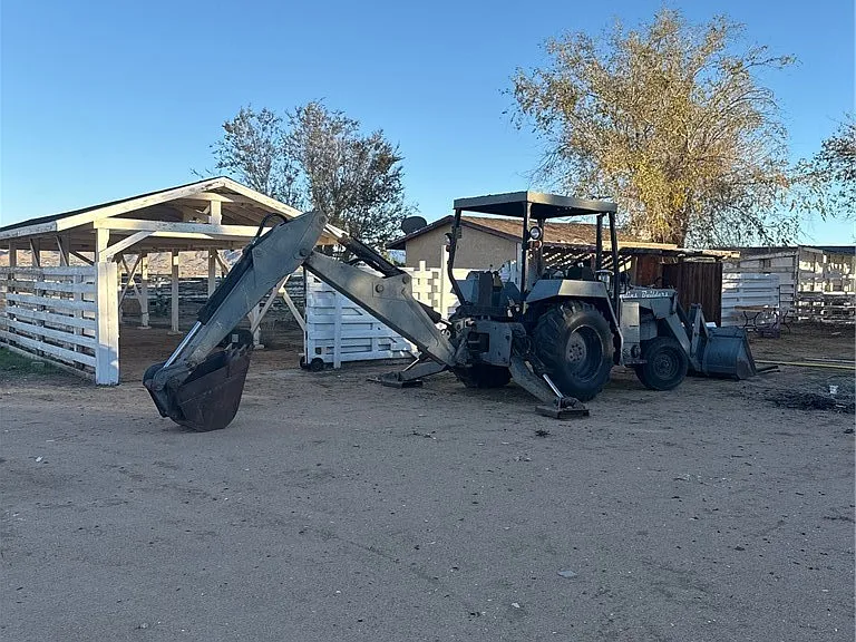 16100 Navajo Rd — Photo 32