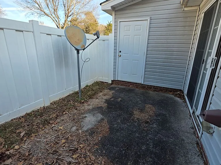 7838 Woodpark Dr — Photo 11