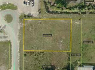 4001 Wholesale Ct, North Fort Myers, FL 33903