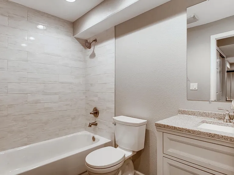 7604 S Quemoy St — Photo 25
