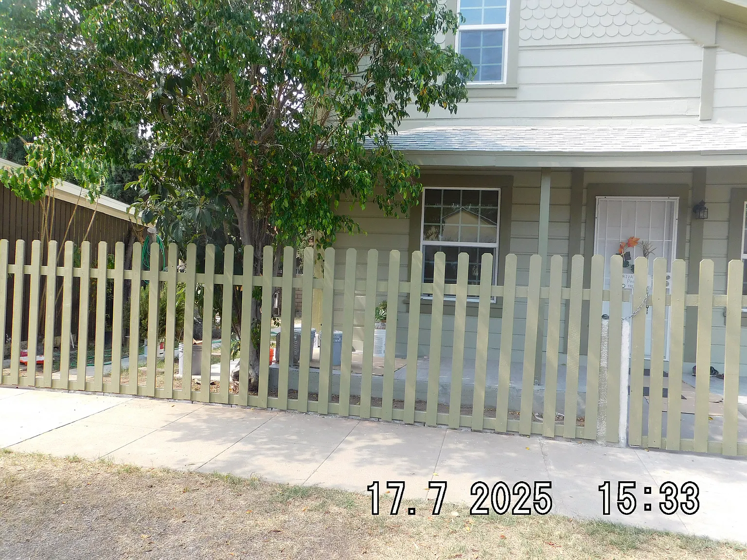 3 bed, 2.5 bath, 1323 sqft, $3,700 — Photo 2