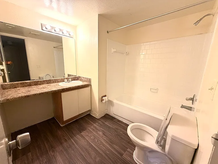 5319 Sumerset St #19A — Photo 16