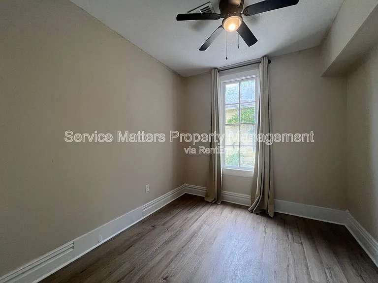 1319 W Jackson St — Photo 11