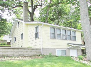 824 Shawnee Beach Dr, Bronson, MI 49028