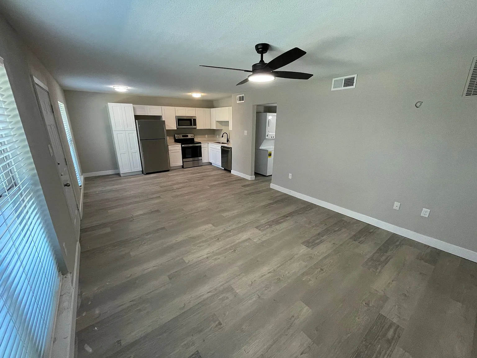 Venice Lofts — Photo 4