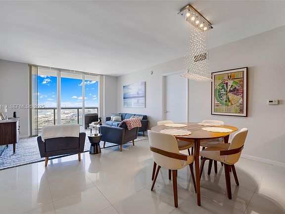 4th image of 50 Biscayne Blvd APT 5204