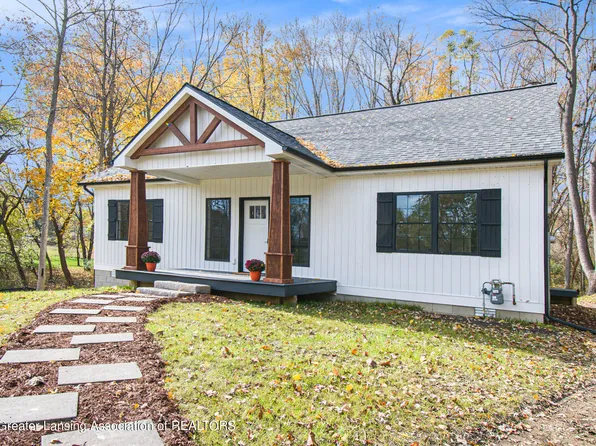 615 Ramble Way, Leslie, MI 49251