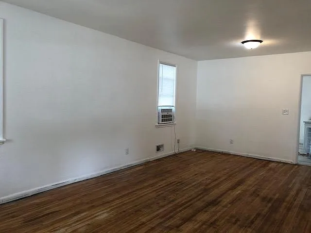 3 bed, 888 sqft, $1,775 — Photo 4