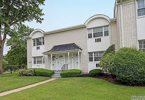 2nd image of 3115 Wilshire Ln