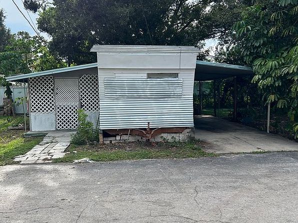 901 Belleair Rd #27