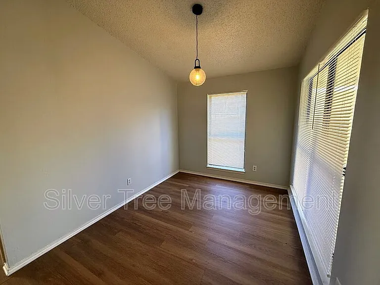 6847 S Creek Dr — Photo 8