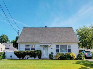47 State St, Valley Stream, NY 11580