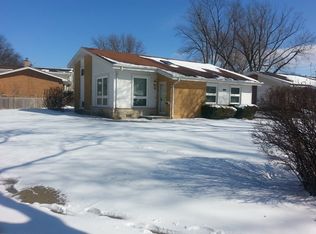 111 W Sunset Rd, Mount Prospect, IL 60056