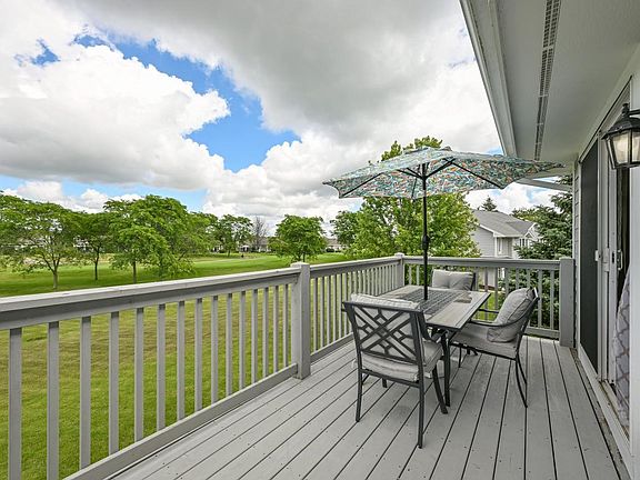3rd image of 698 Geneva National Ave #6-28