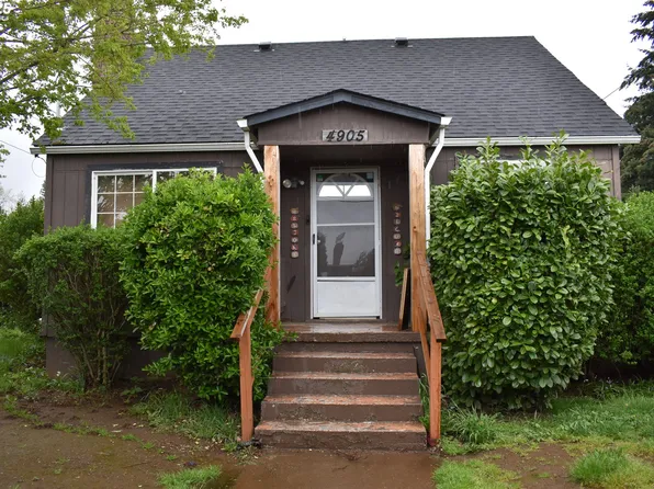 4905 SE Flavel Dr, Portland, OR 97206