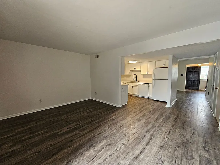 3339 Lakecrest Rd — Photo 8