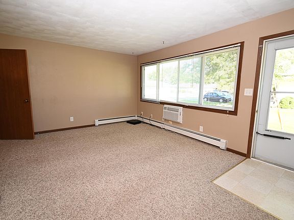 5th image of 1436 Spartan Ave