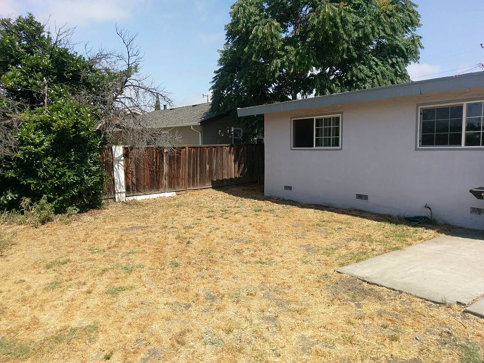 1st image of 43241 Charleston Way