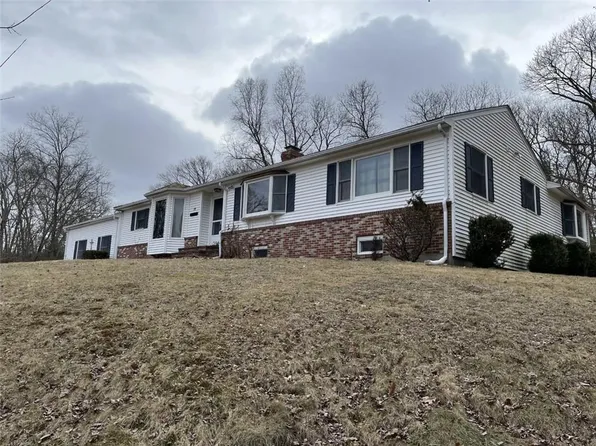 79 Burlingame Rd, Smithfield, RI 02917