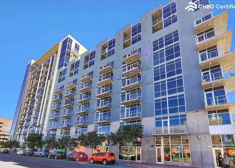 353 E Bonneville Ave #915 — Photo 27