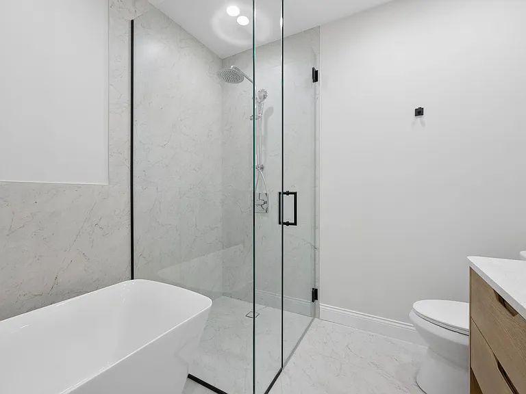 3739 N Clifton Ave #1 — Photo 68