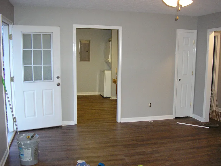 4490 Woodstone Dr — Photo 6