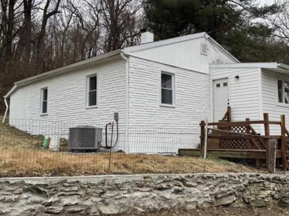 44 S Brandywine Ave, Coatesville, PA 19320