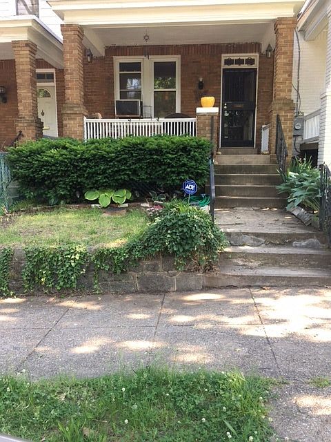 Front - Walk Up
