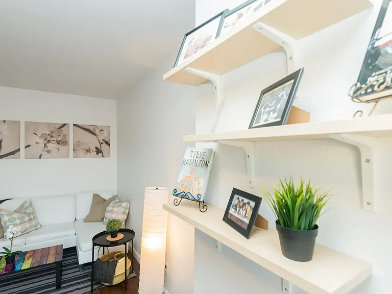 420 N Serrano Ave #B6 — Photo 15
