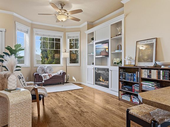 5th image of 4360 N Five Mile Rd