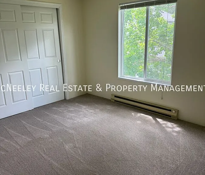 9745 SW Lookout Ter #C — Photo 5
