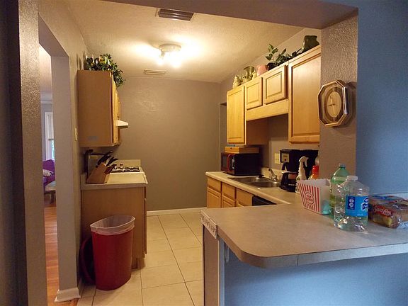 4th image of 750 W Jordan St