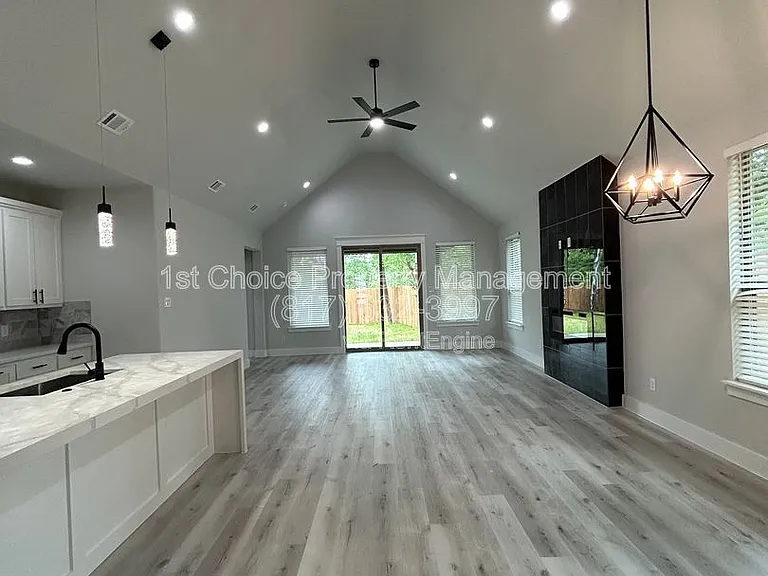 1609 Sharon St — Photo 18