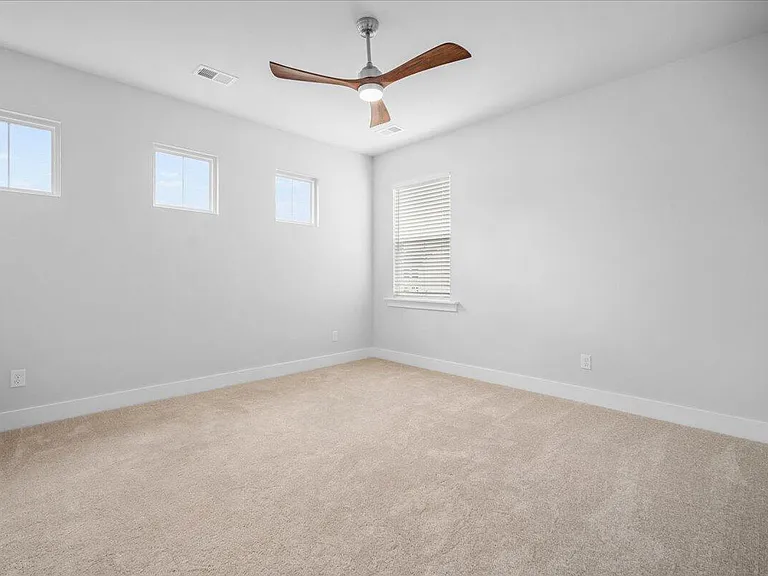 88 French Garden Cir — Photo 16