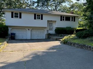 10 Burris Way, Randolph, MA 02368