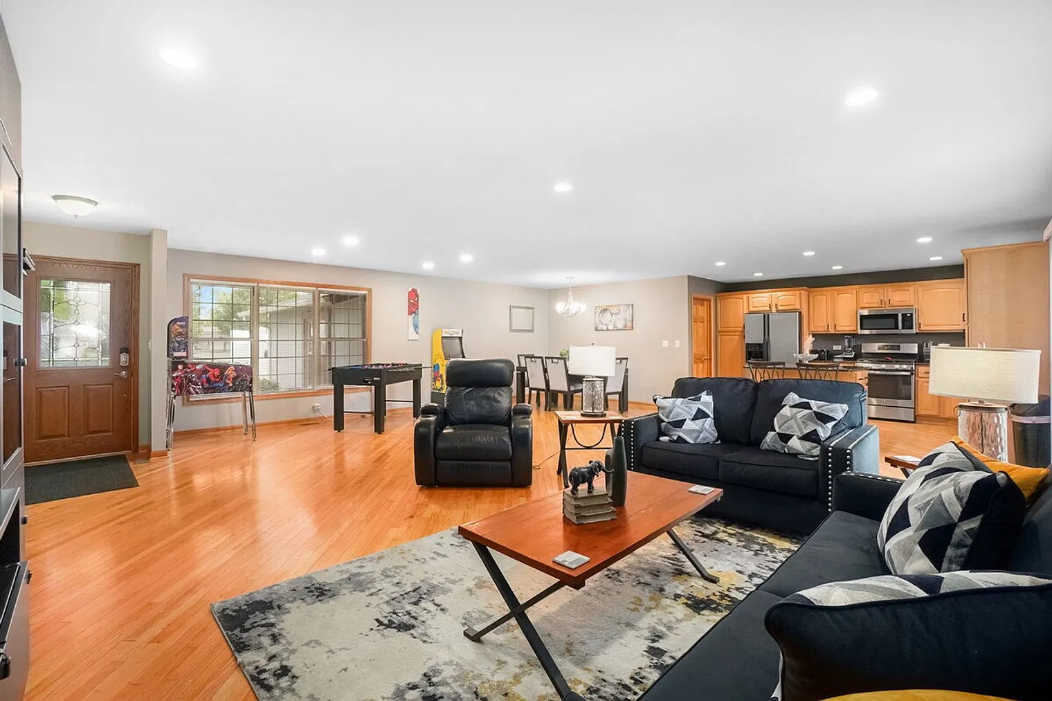4 bed, 2.0 bath, $16,299 — Photo 3